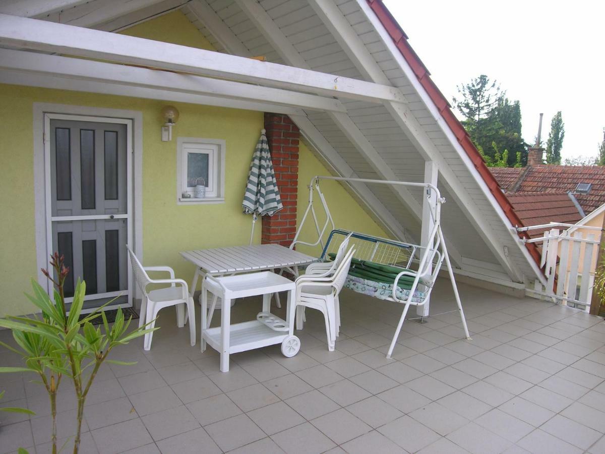 Apartment in Balatonlelle/Balaton 19144 Esterno foto